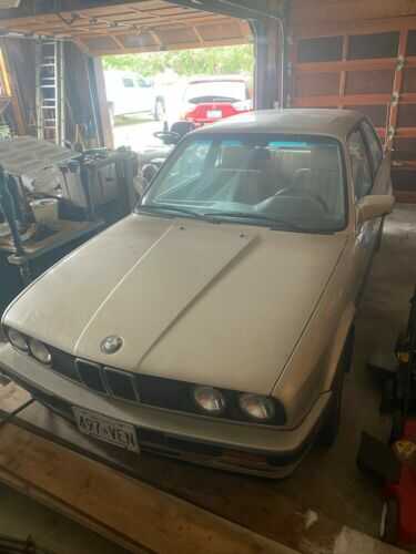 BMW 325iS