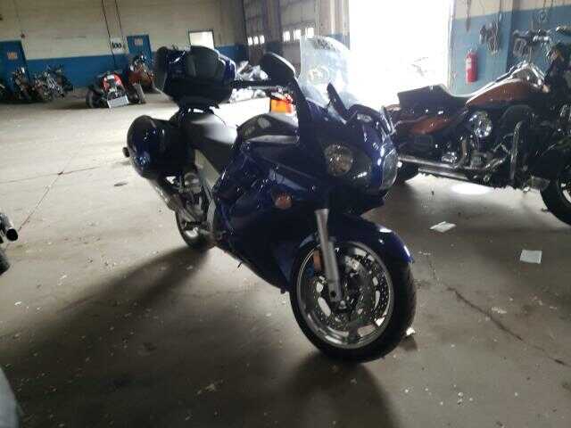YAMAHA