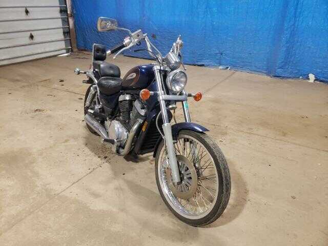 Suzuki VS800