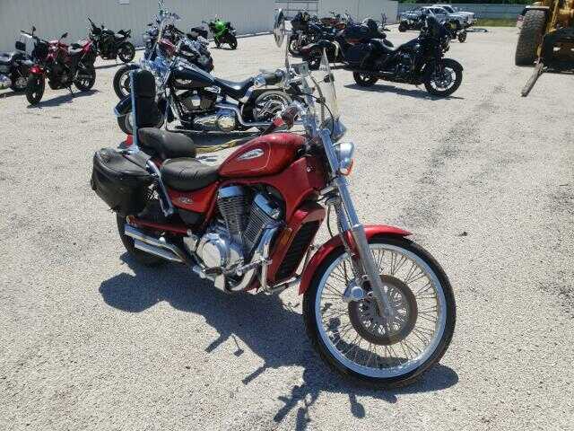 Suzuki VS800