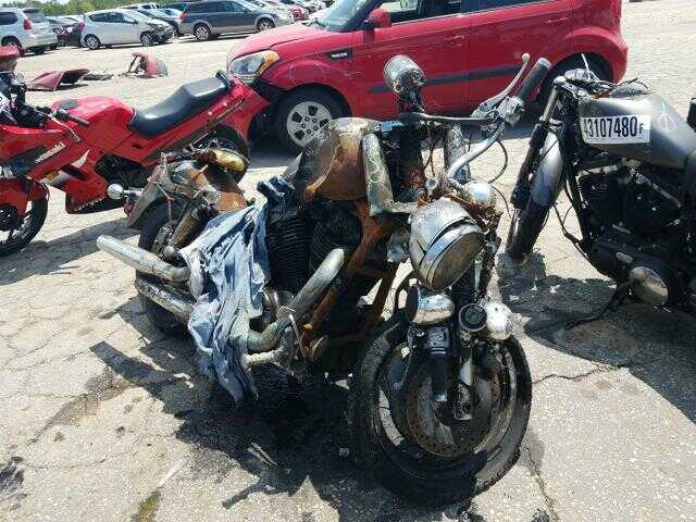 Honda VT1100C2 (SHADOW SABRE)