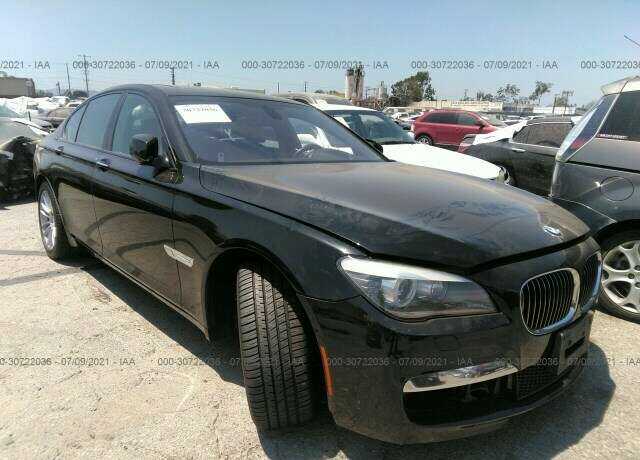 BMW 750i