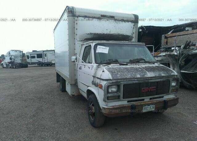 GMC Cutaway Van