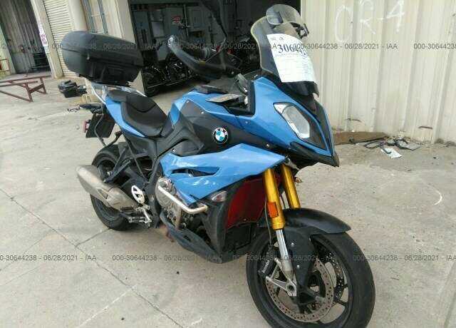 BMW S 1000 XR