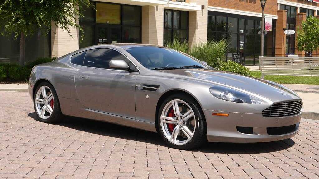Aston Martin DB9