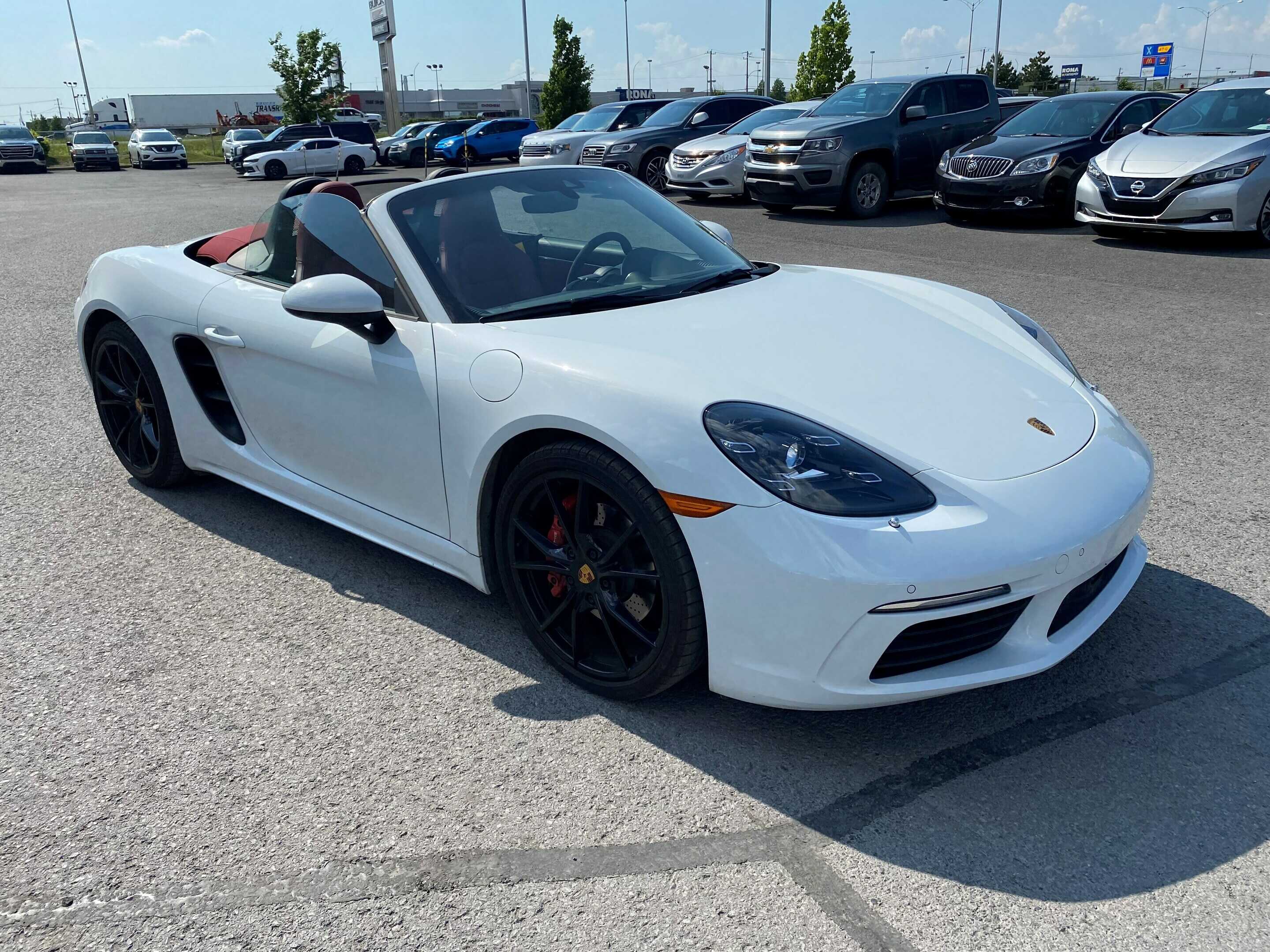 PORSCHE
