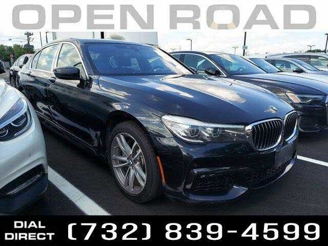 BMW 740i