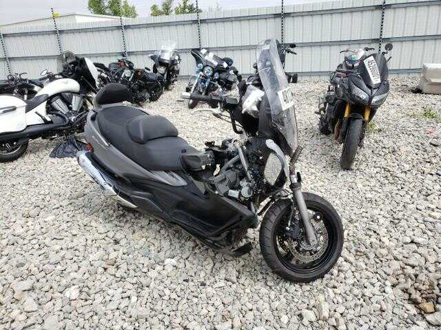 Suzuki AN650L