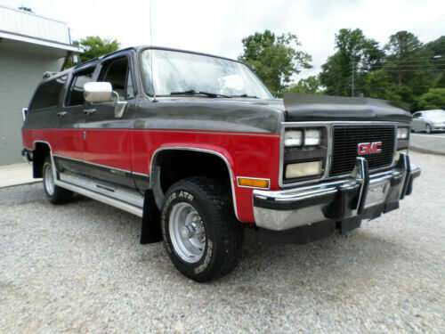 GMC Suburban
