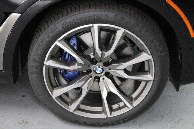 2021 BMW X7