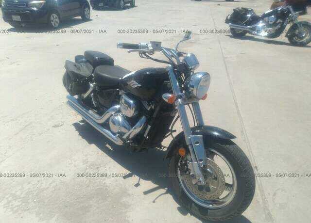 Suzuki VZ800K