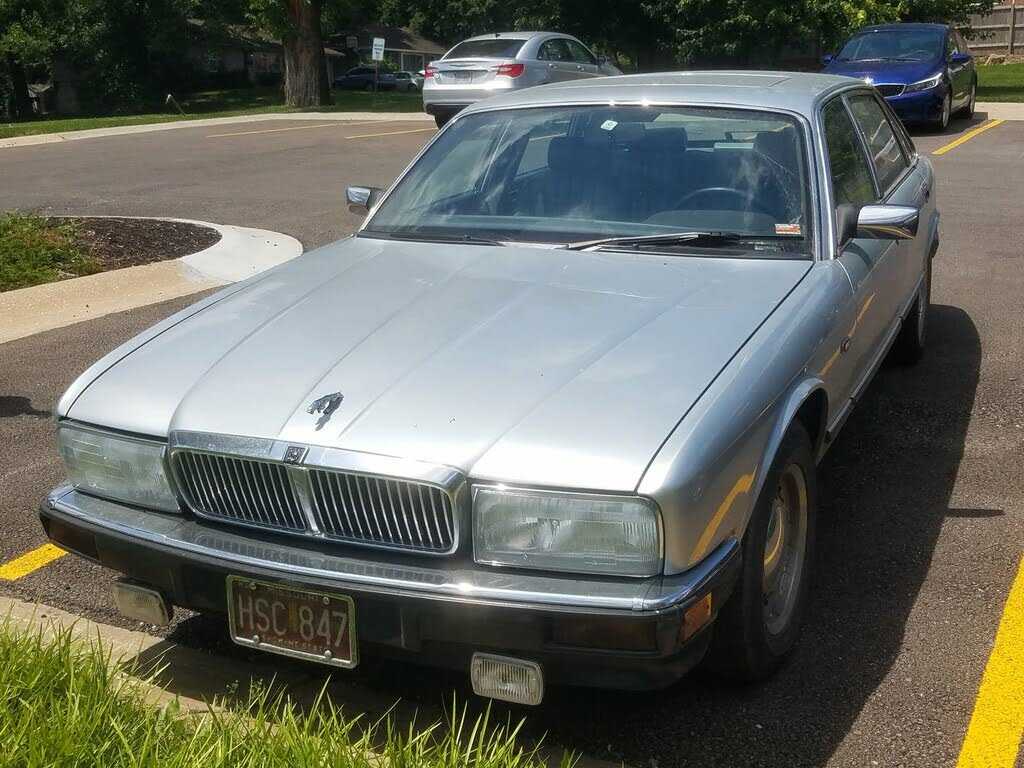 Jaguar XJ6