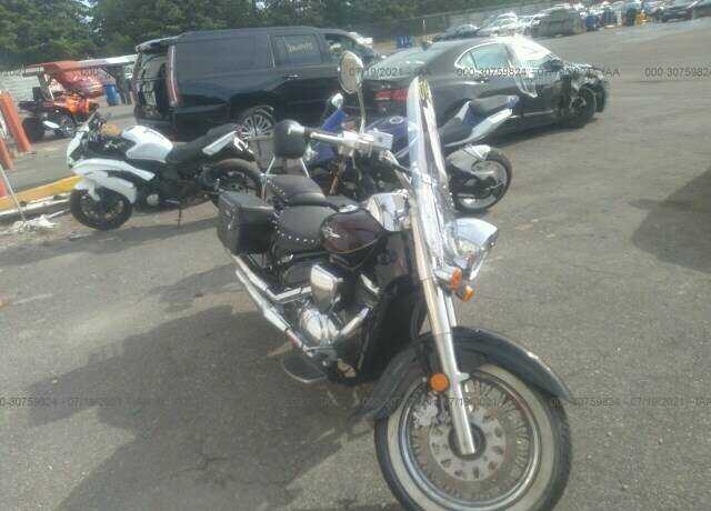 Suzuki VL800TL
