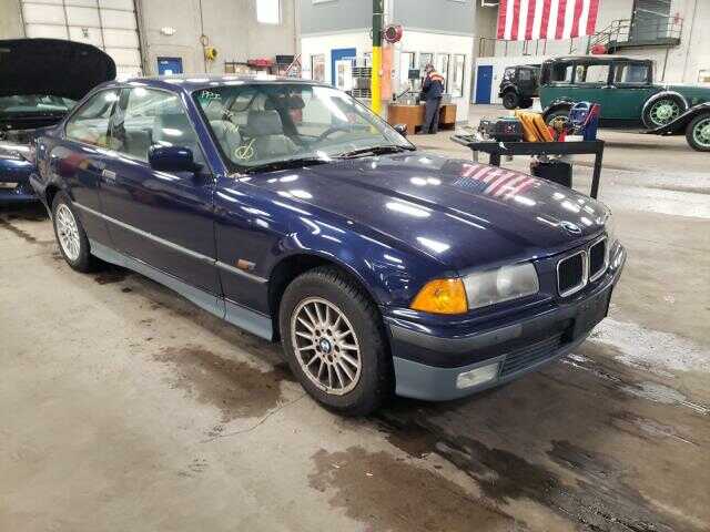BMW 318iS