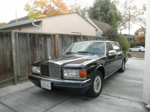 Rolls-Royce Silver Spur