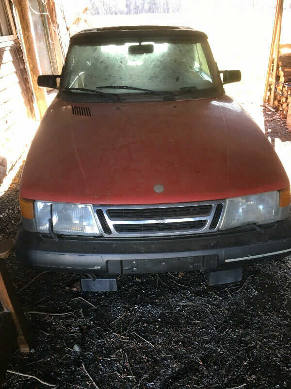 Saab 900