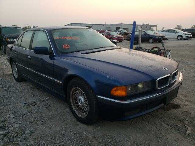 BMW 740i
