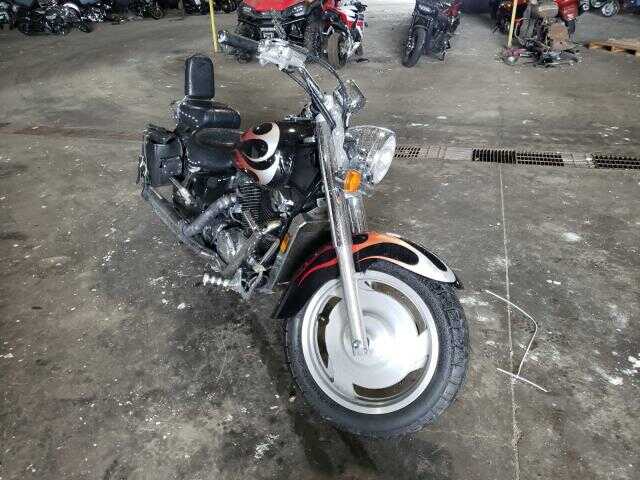 Honda VT1100C2 (SHADOW SABRE)