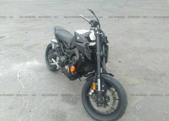 YAMAHA