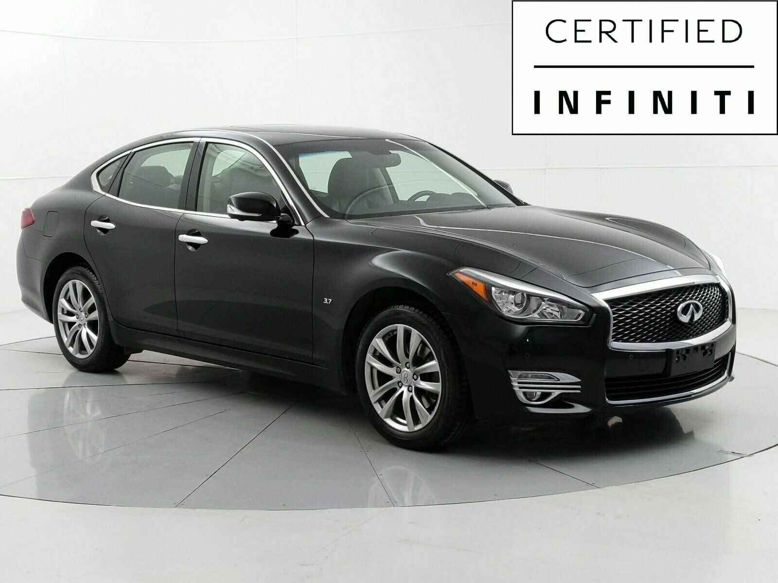 Infiniti Q70