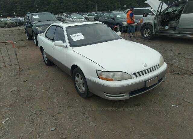 Lexus ES
