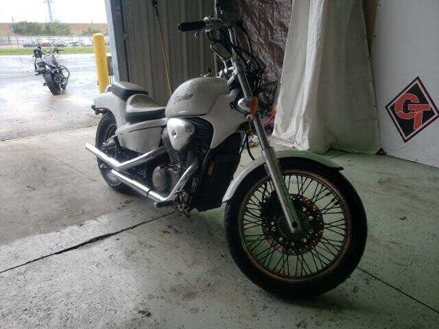 Honda VT600C (SHADOW VLX)