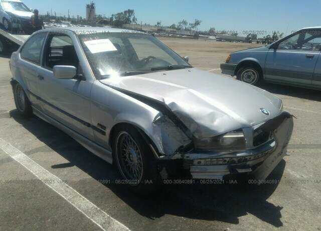 BMW 318ti
