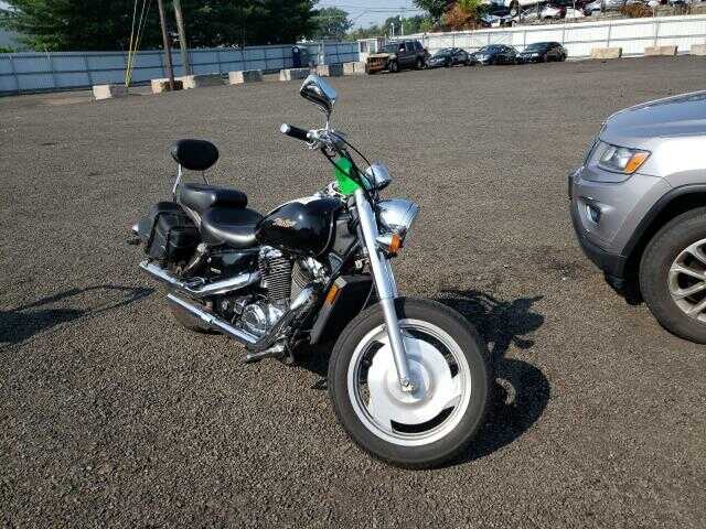 Honda VT1100C2 (SHADOW SABRE)