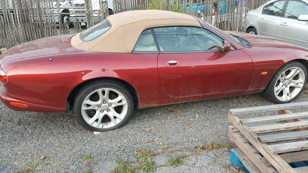 Jaguar XK8