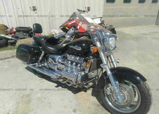 Honda GL1500CT (VALKYRIE TOURER)