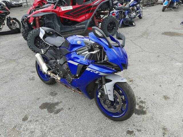 YAMAHA