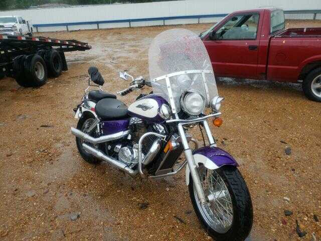 Honda VT1100C2 (SHADOW ACE)