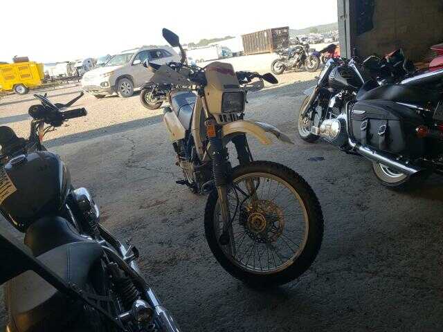 Suzuki DR250SE