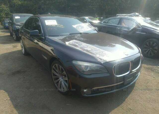 BMW 750i