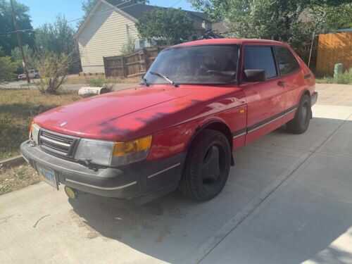 Saab 900
