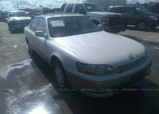 Lexus ES