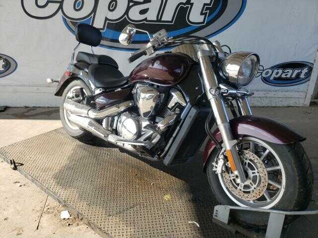Suzuki VLR1800/VLR1800T