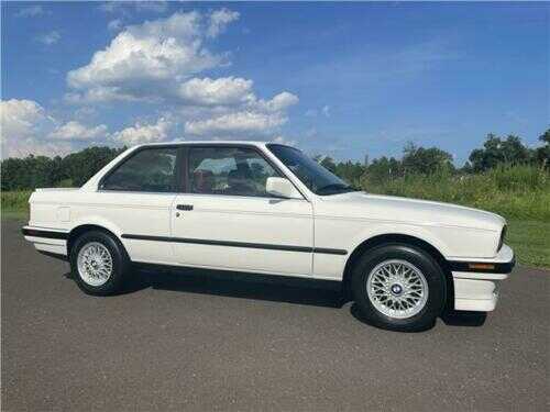 BMW 325iS