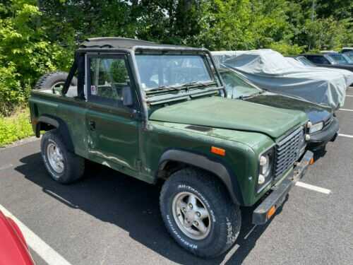 Land Rover Defender