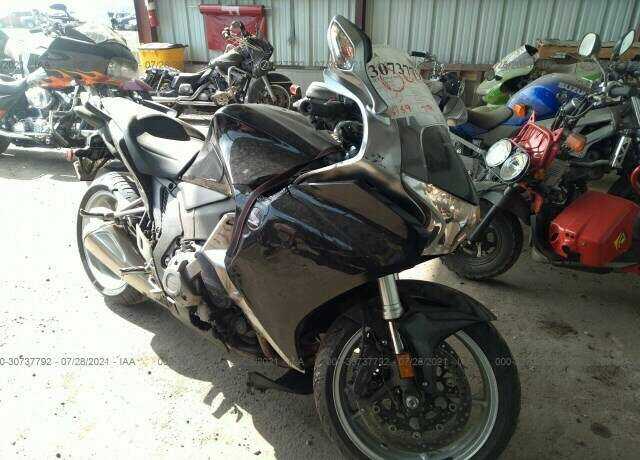 Honda VFR1200FD/VFR1200F
