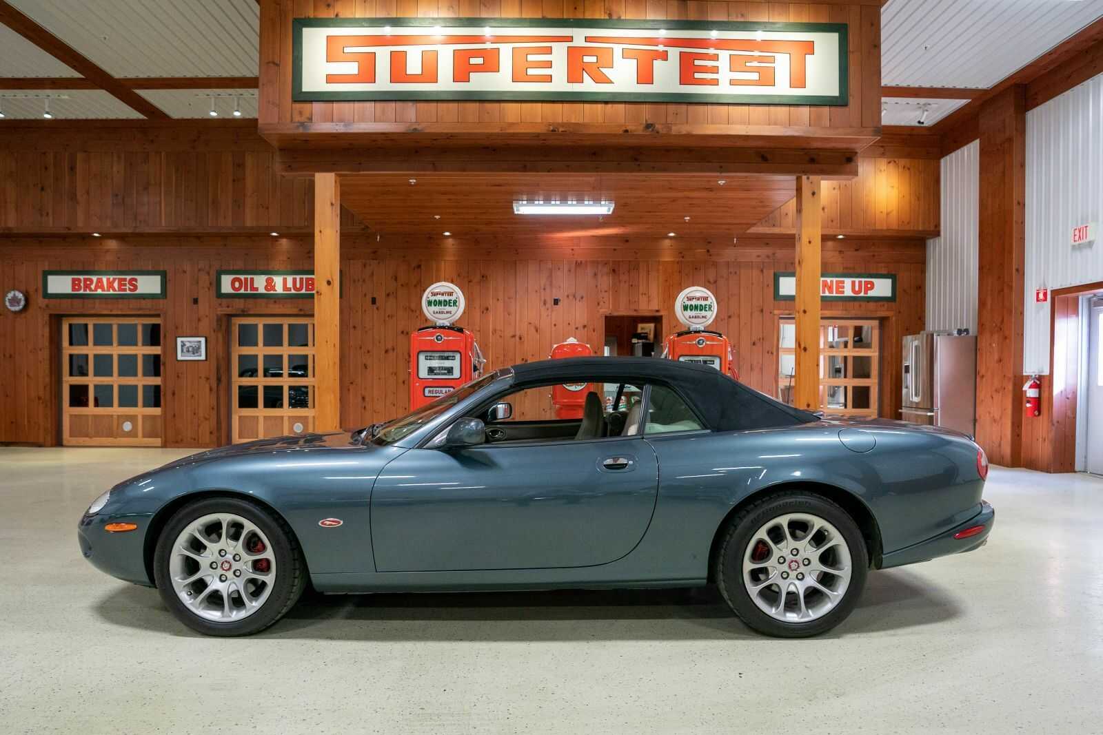 Jaguar XKR