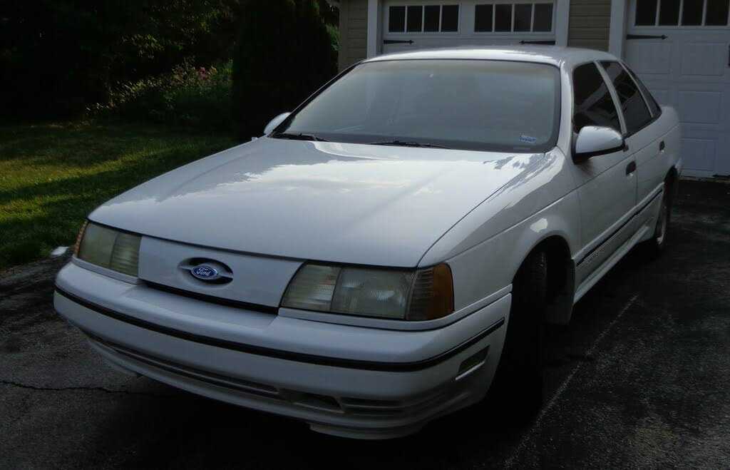 Ford Taurus