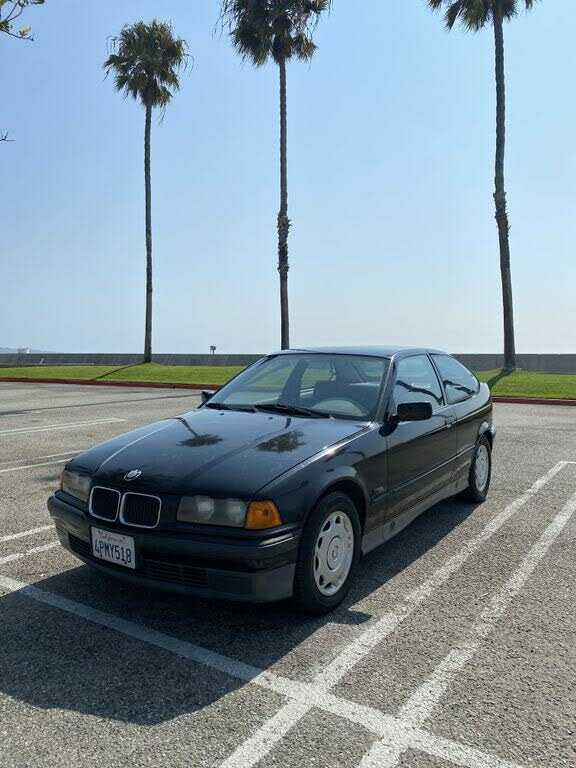 BMW 318ti