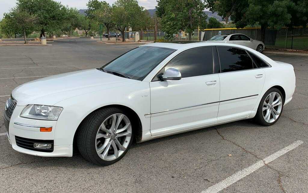 Audi S8