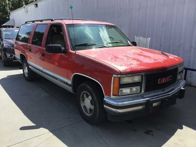 GMC Suburban