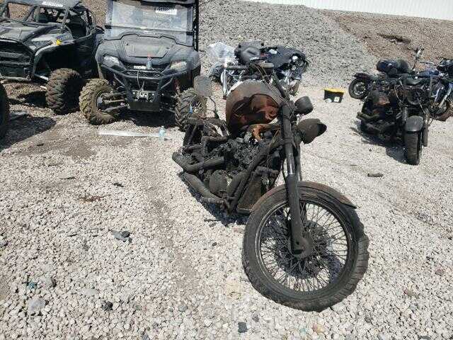 Honda VT600C (SHADOW VLX)