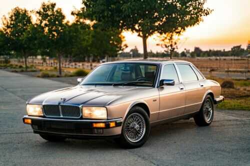 Jaguar XJ6