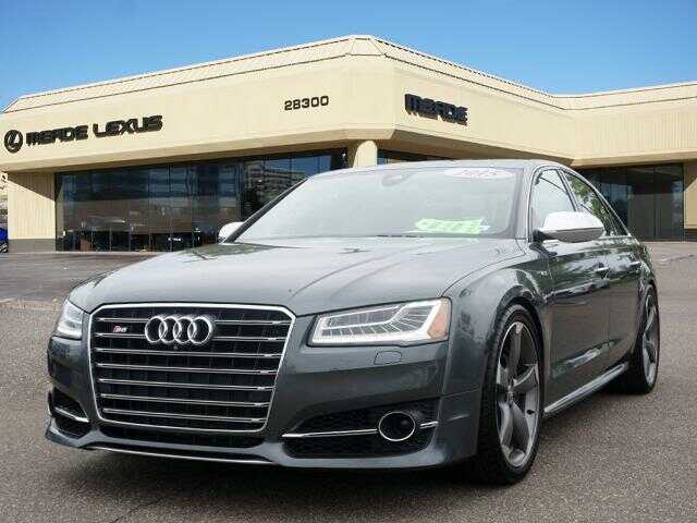 Audi S8