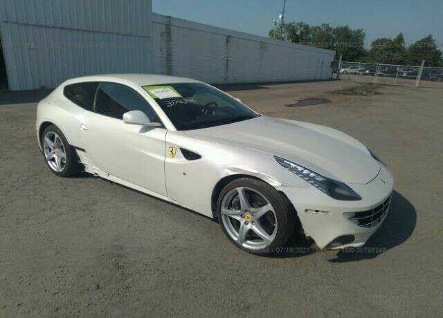 Ferrari FF