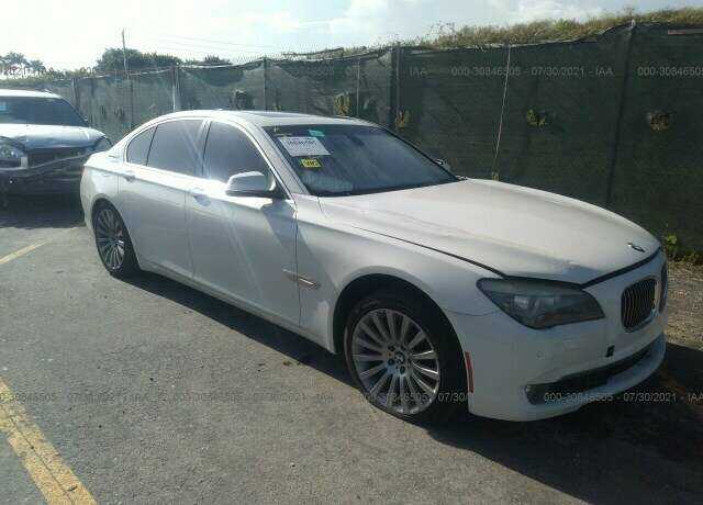 BMW 750i
